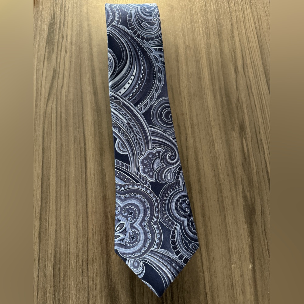 Eagle shirtmakers necktie
